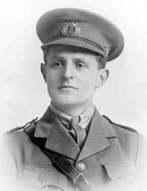 Sub-lieutenant Claude Sennitt, who served in the Royal Naval Volunteer Reserve (Hood Battalion) was killed aged 27 in 1917 after only a fortnight of active service.