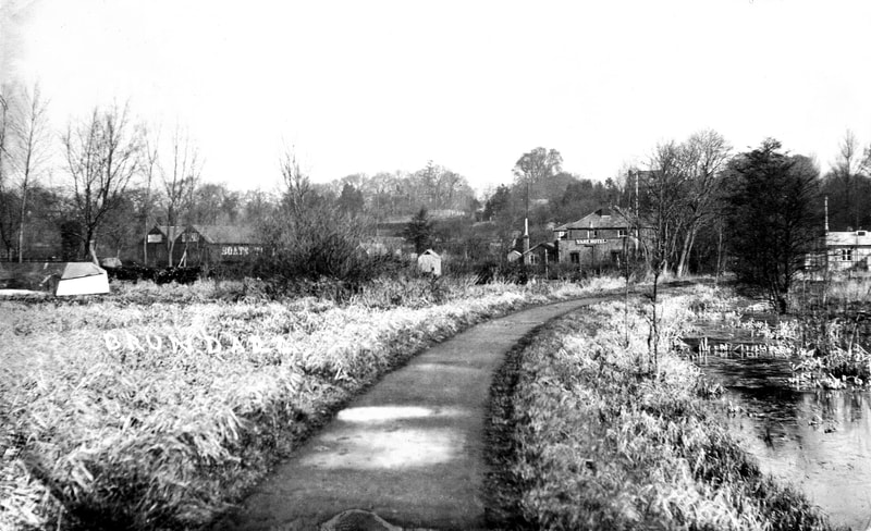 The path to the Yare Hotel