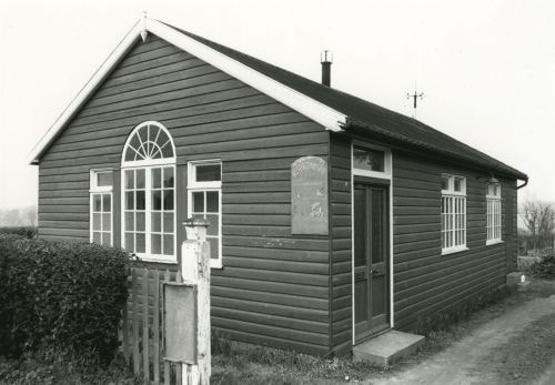 This little chapel, Westfield Mission, is to be found down Golf Links Road, just off Highfield Avenue.
It was opened on 24th January in 1934, probably a Boulton & Paul design,  At the end of April 1991
disaster struck when the chapel was destroyed by fire in a suspected arson attack.